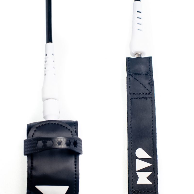 STEP UP PLUS BLACK-WHITE LEASH